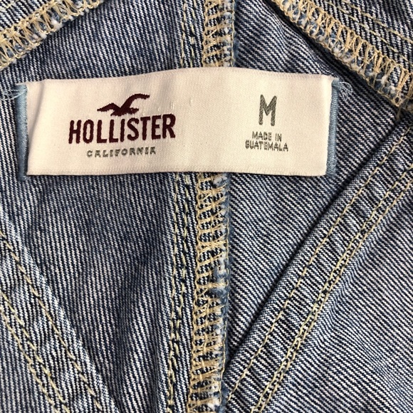 Hollister distressed cutoff short overalls size M - Picture 3 of 7